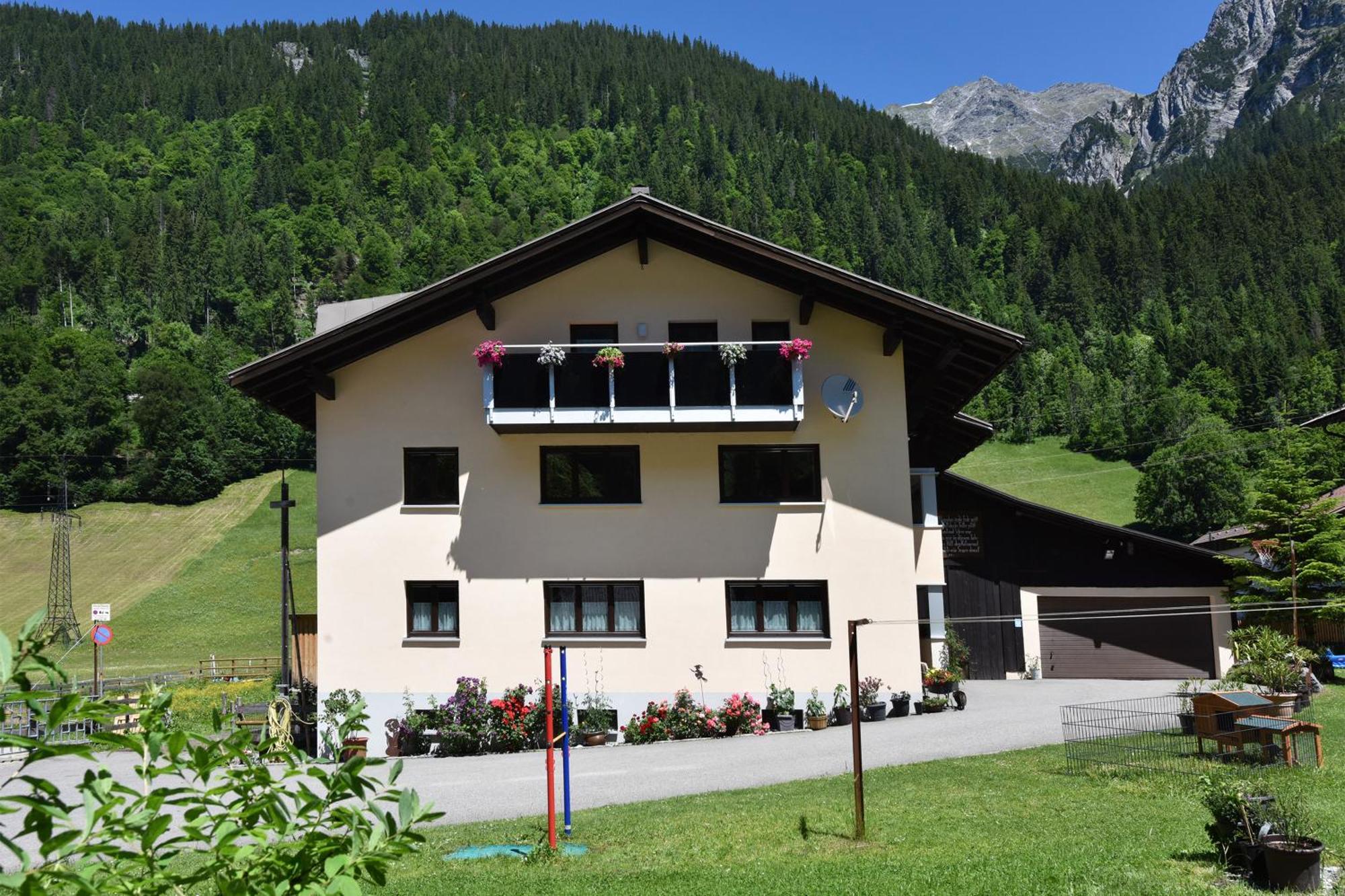 Landhaus Juritsch Klosterle am Arlberg Exterior photo